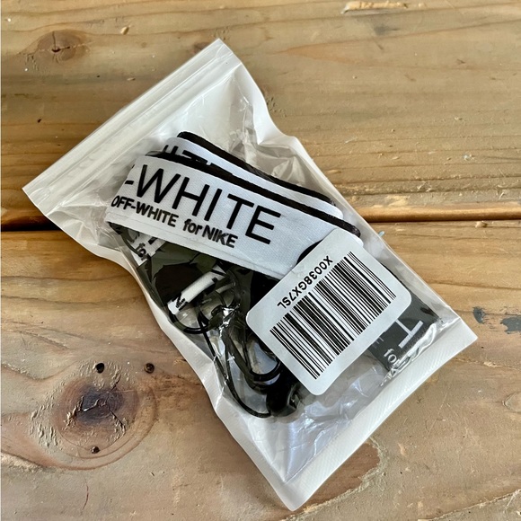 NIKE Lanyard Keychain - Picture 5 of 7